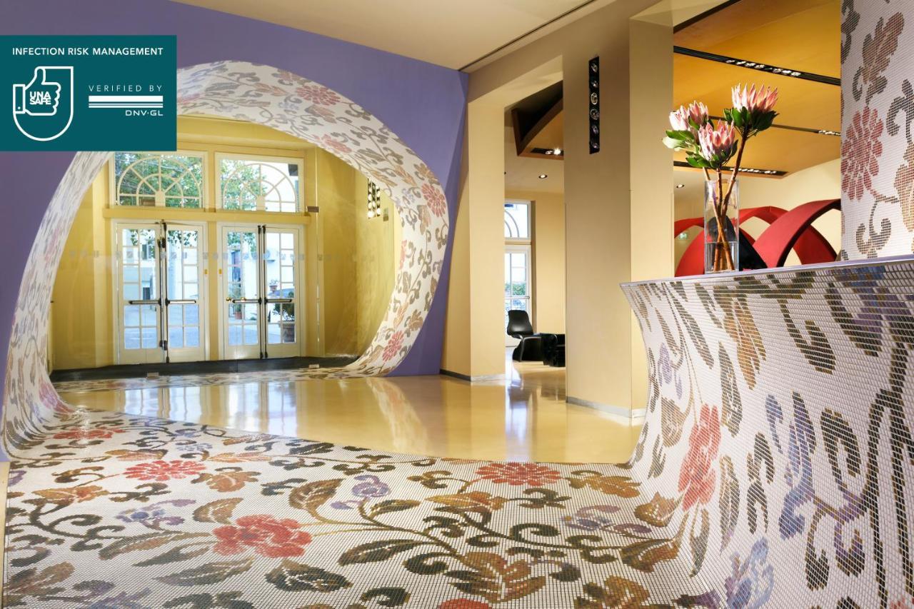 Unahotels Vittoria Hotel