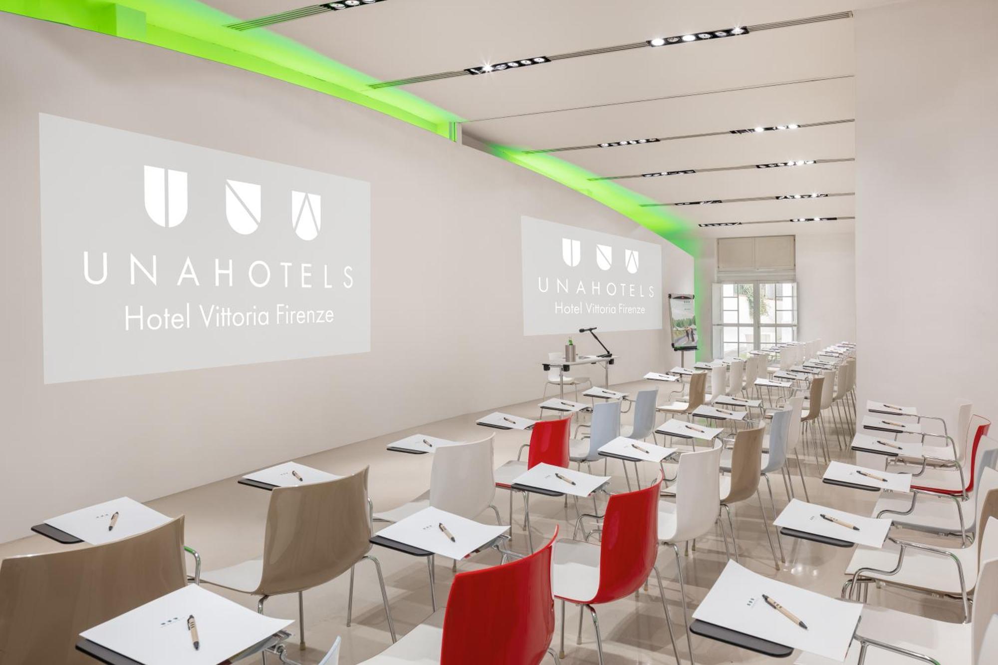 Unahotels Vittoria Hotel 4*